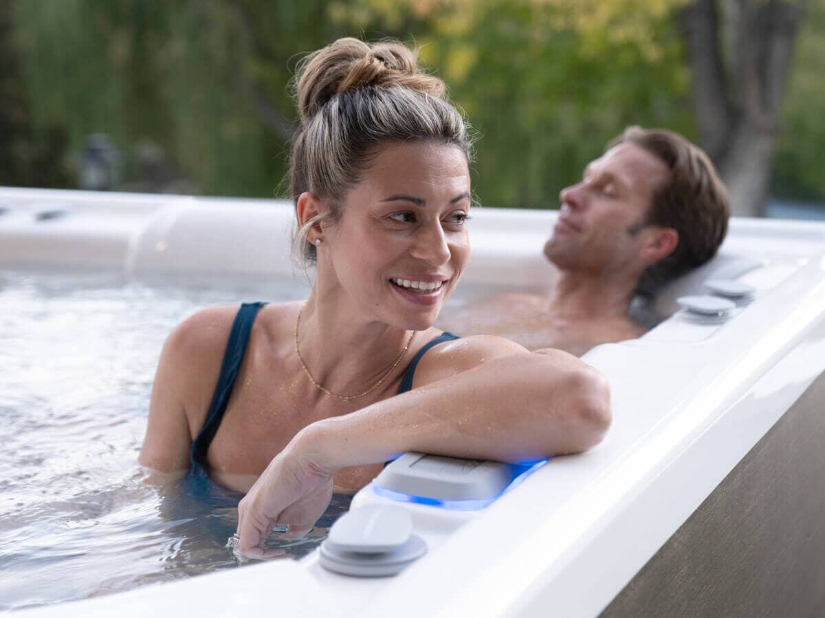 hot-spring-highlife-vanguard-easy-spa-ownership-1200×900 ulkoporeallas-vesissä-vesisuihku-päällä